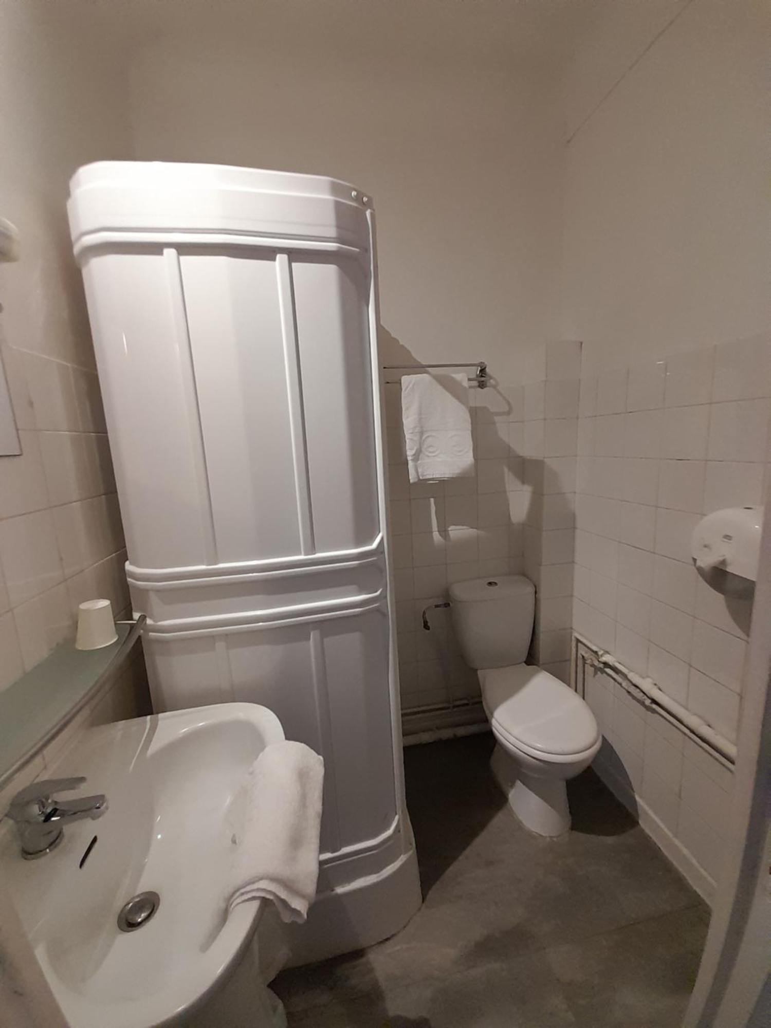 Au Spatial Hotel